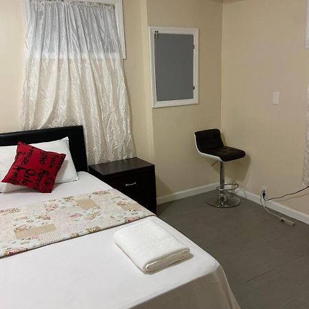 A Private Room In Queens New York Eksteriør bilde