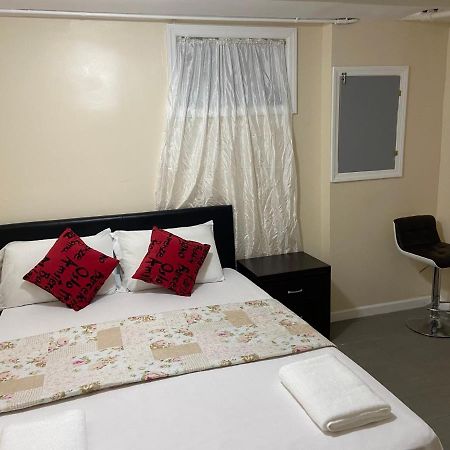 A Private Room In Queens New York Eksteriør bilde