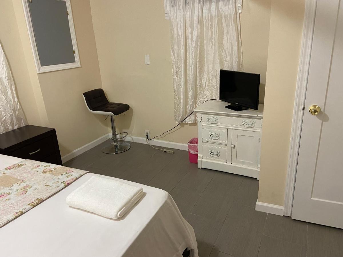 A Private Room In Queens New York Eksteriør bilde